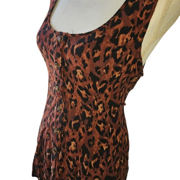 Torrid 00 Leopard Print Button-Up Flowy Tank Top. - Picture 2 of 2